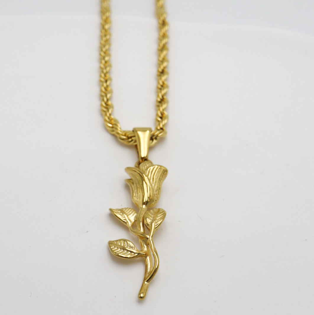Rose Pendant Necklace