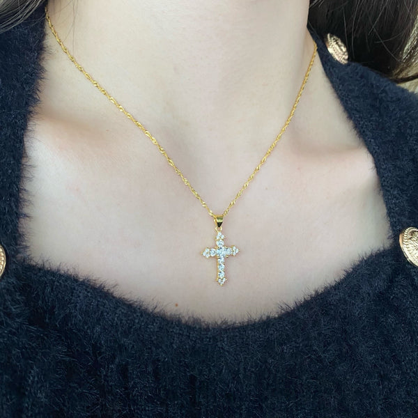 Small Cubic Zirconia Diamond Cross Pendant Necklace