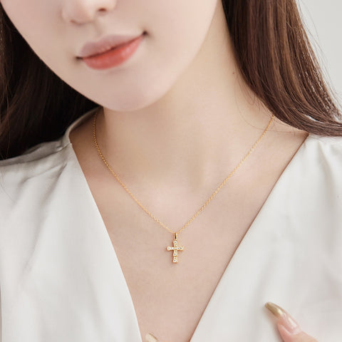 Small Cross 925 Sterling Silver Pendant Necklace