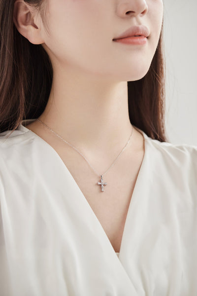 Small Cross 925 Sterling Silver Pendant Necklace
