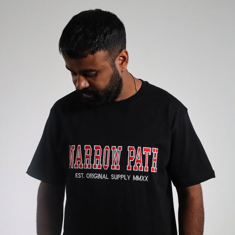 NARROW PATH COLLEGE EMBROIDERED TEE BLACK