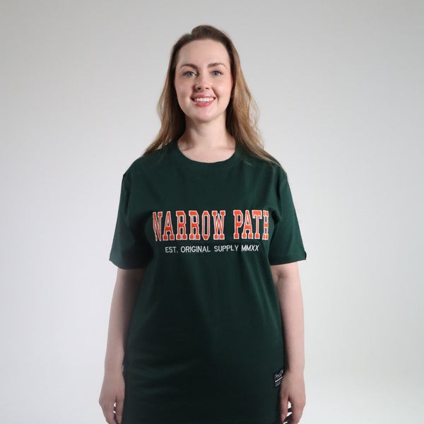 NARROW PATH COLLEGE EMBROIDERED TEE GREEN