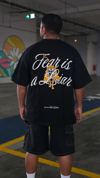 FEAR IS A LIAR OVERSIZED TEE