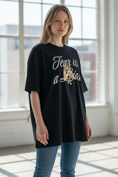 FEAR IS A LIAR OVERSIZED TEE