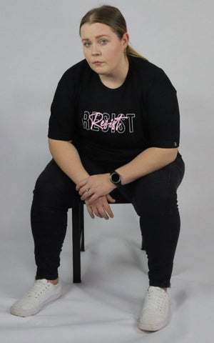 RESIST TEE BLACK